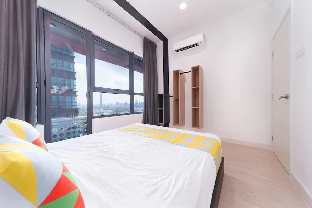 OYO Home 89396 Indescribable 3br Arte Plus