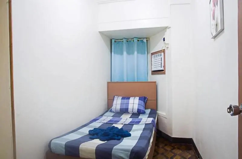 RedDoorz @ Calceta Street Cogon