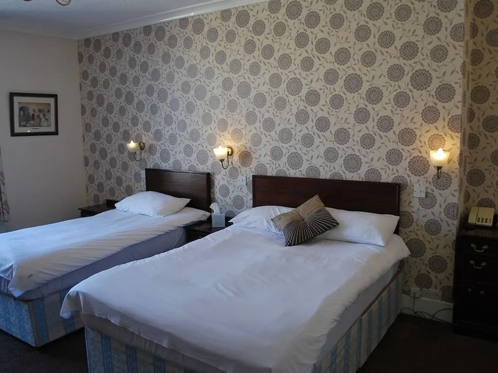 The George Hotel