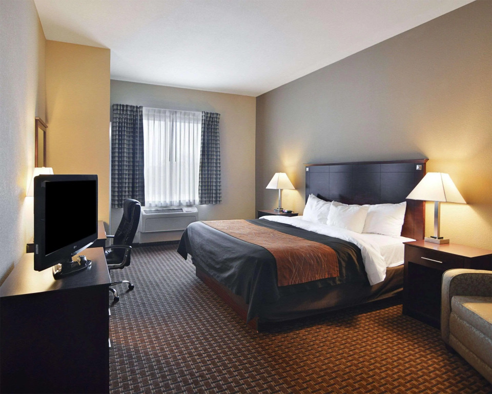 Comfort Inn & Suites Near Lake Lewisville