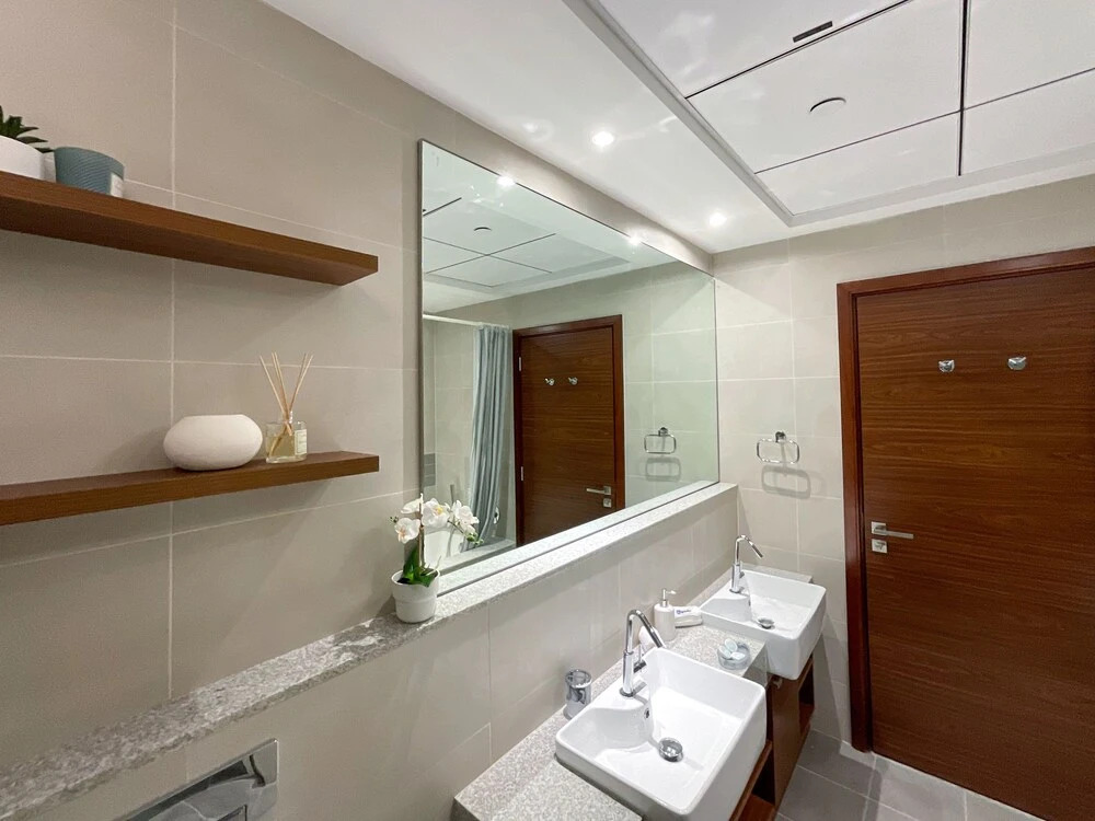 HiGuests - Park Gate Residence Tower C