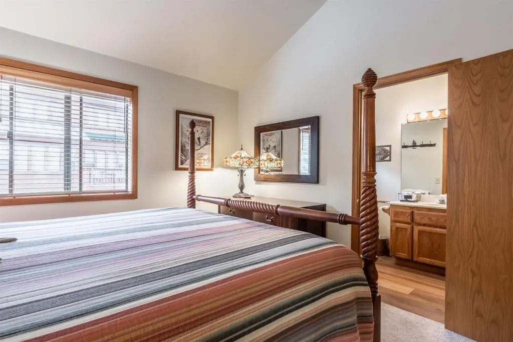 Aspen Meadows 10