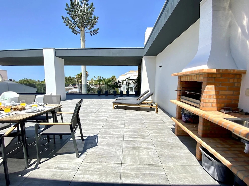 Tavira Grand Balcony With Pool by Homing