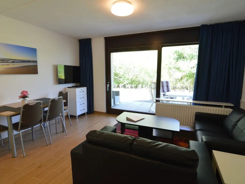 Apartment in Nieuwvliet with Roof Terrace, Garden, Parking