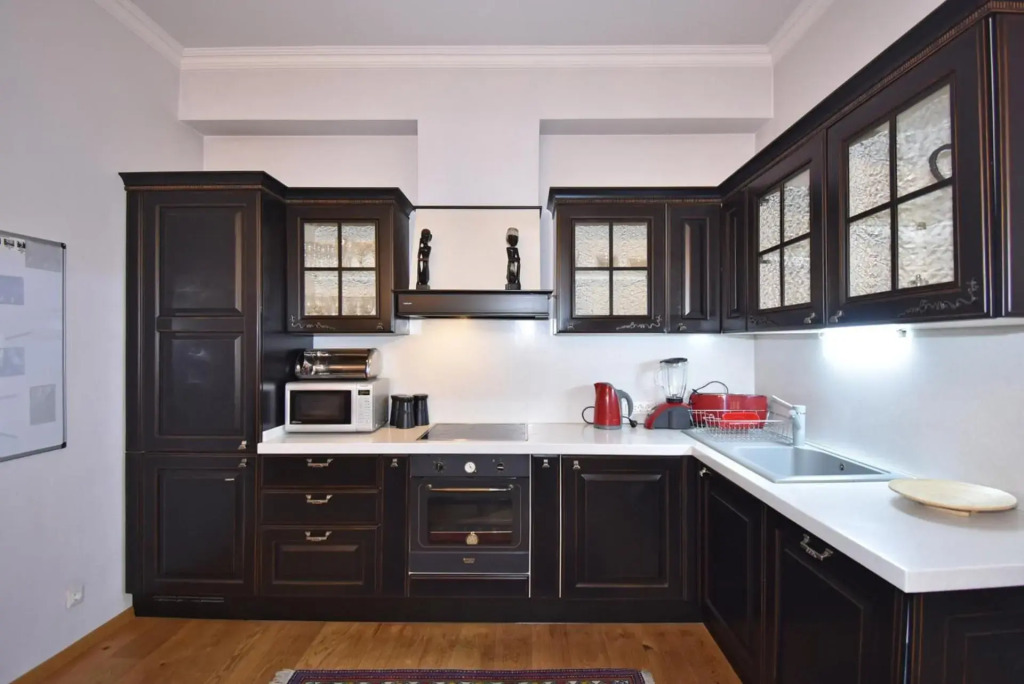 Aram street, 2 bedrooms Beautiful and Spacious apartment DI486