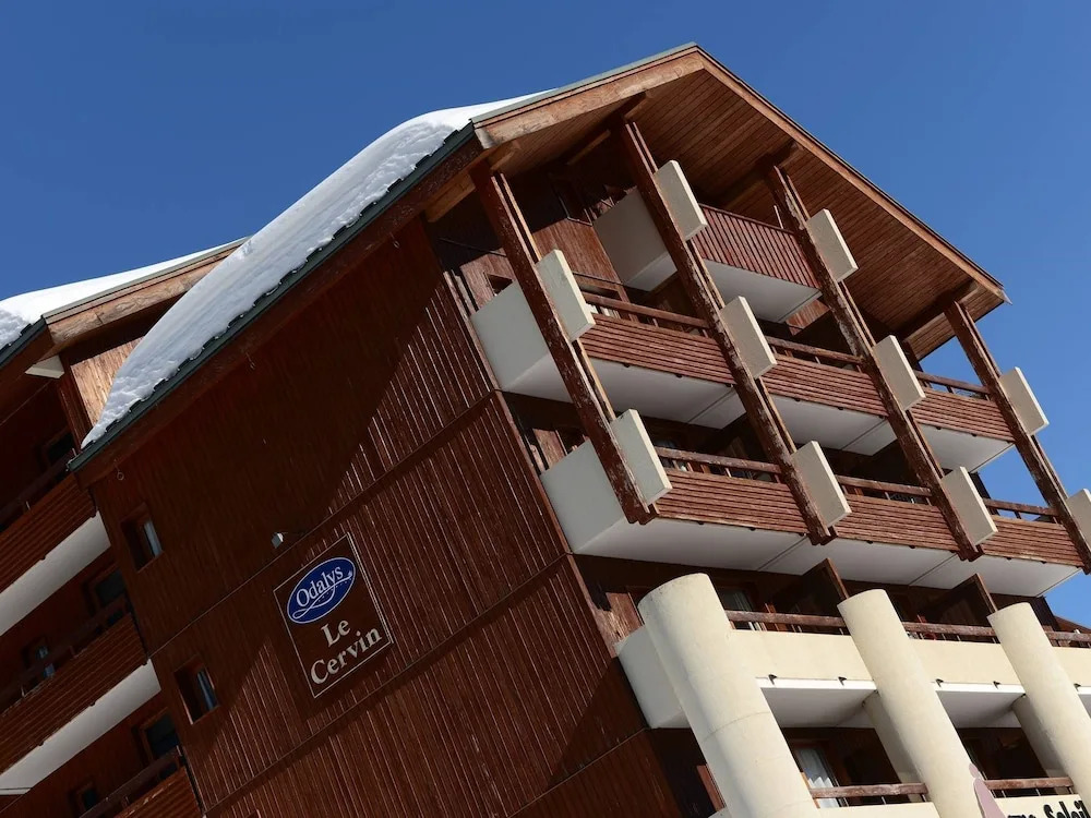 Well-kept Apartment Right on the Slopes of Plagne Soleil