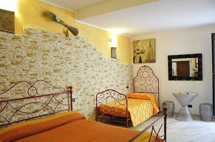 Michela Rooms
