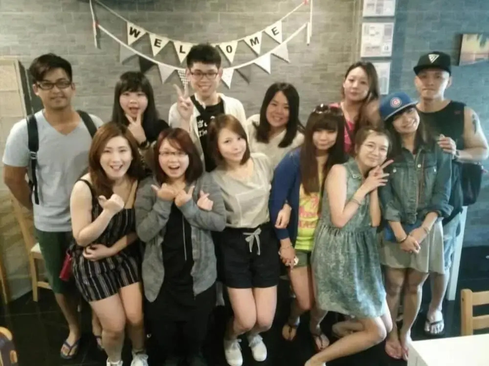 Eat - Ting Cafe and Hostel