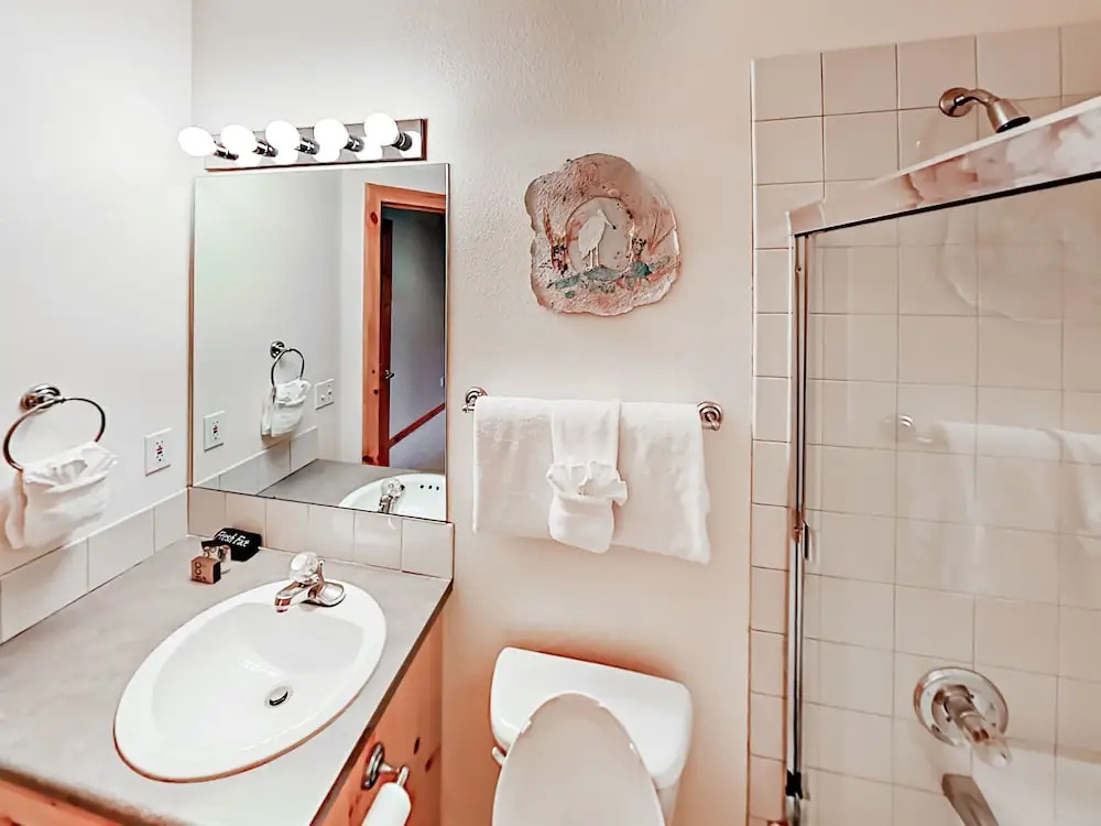 416 Kings Crown Rd Home 4 Bedrooms 4 Bathrooms Home