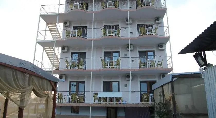 Hotel Novyi