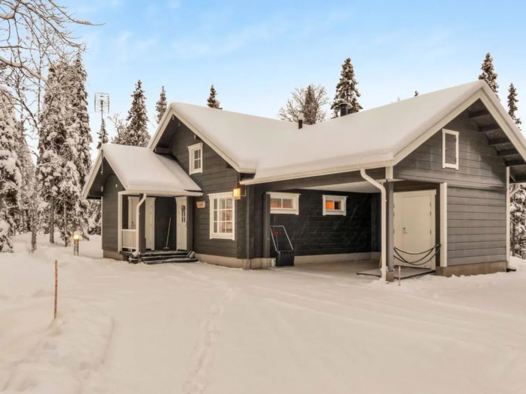 House  Salla