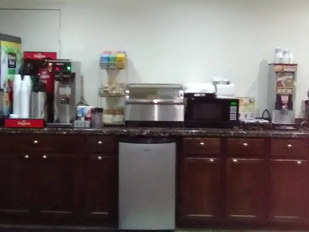Amerivu Inn & Suites - Helen - Downtown