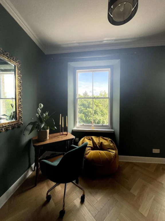 Cosy 2 Bedroom Apartment in the Heart of Leith