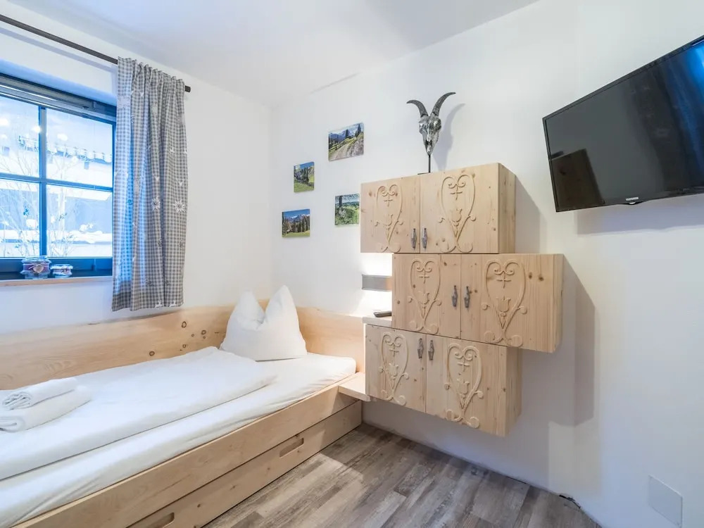 Luxurious Holiday Home in Piesendorf With Sauna