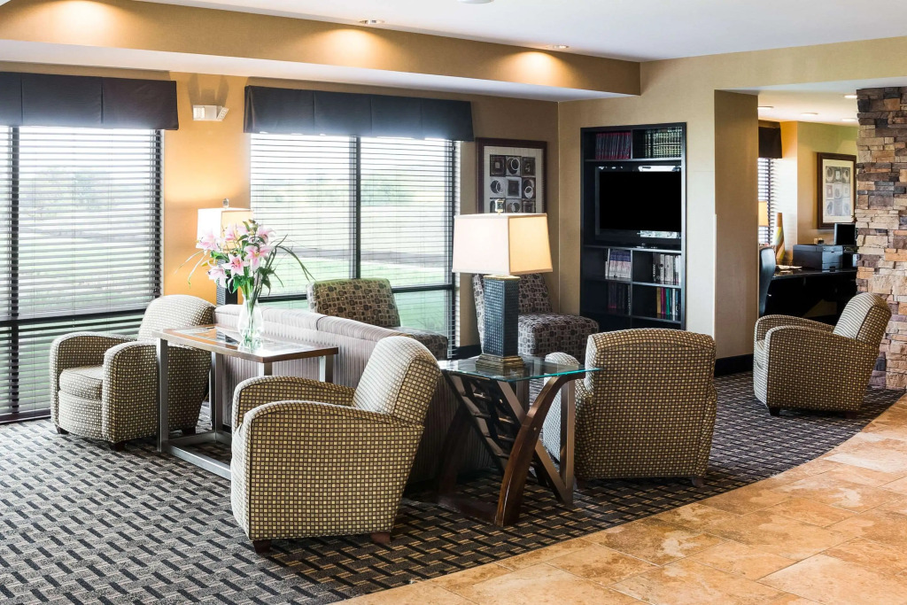 Holiday Inn Express Rochester South - Mayo Area by IHG
