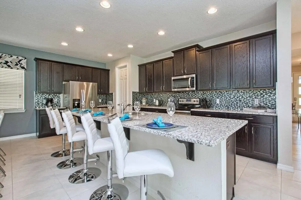 Solara - 9 Bedrooms House W/Pool-8102sa