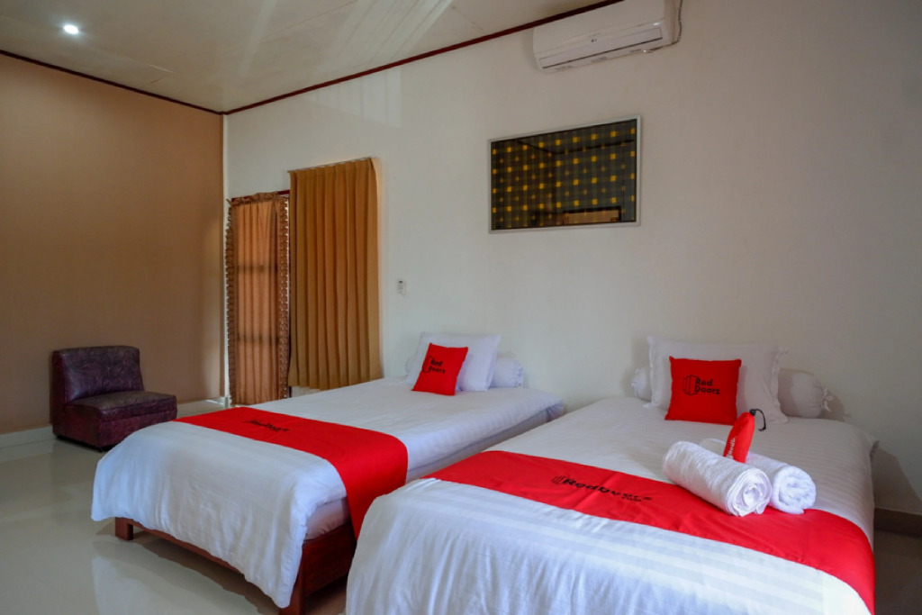 RedDoorz @ Tomia Island Wakatobi
