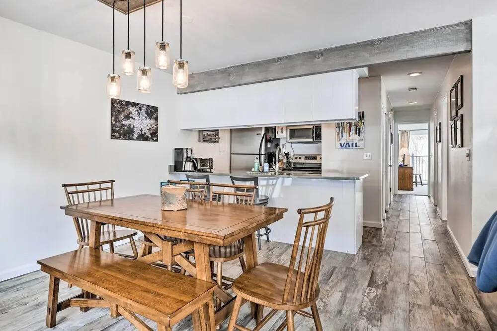 Cozy East Vail Condo ~ 6 Mi to Vail Village