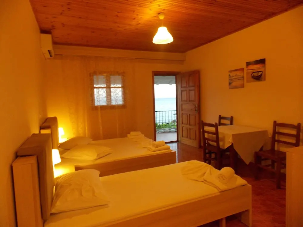 Hotel Riviera Bed and Breakfast