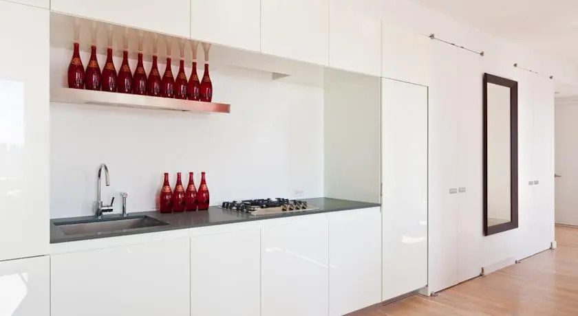 Residence Suites