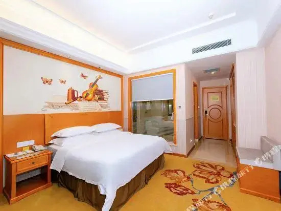 Vienna Hotel Shenzhen Longgang Ainan Road