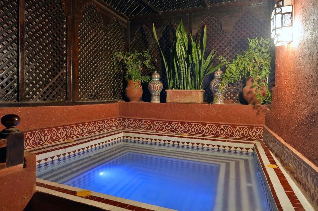 Riad La Porte Rouge By La Siredrah