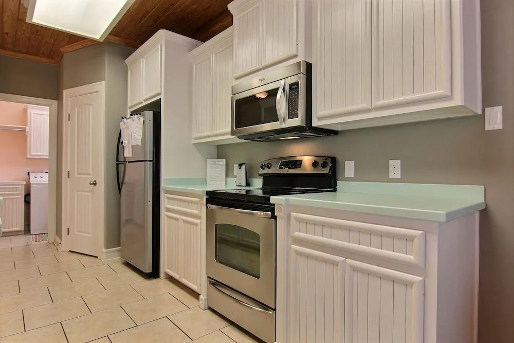 Follow the Sun Vw22 3 Bedrooms 2.5 Bathrooms Home