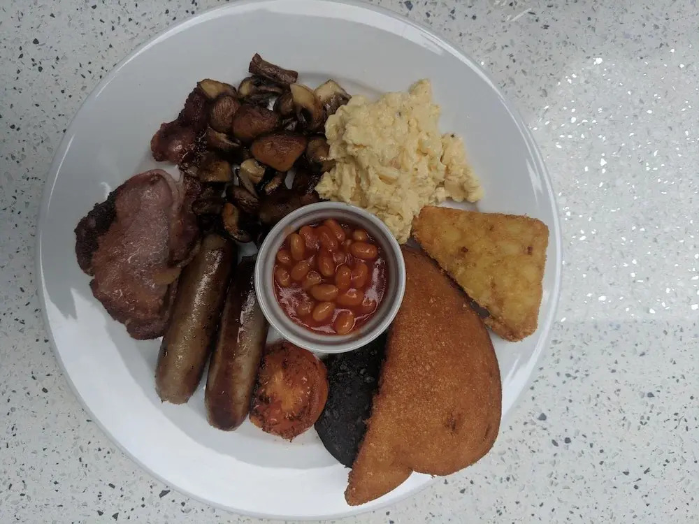 Lion House Bed & Breakfast with Restaurant