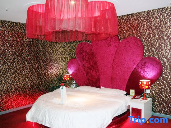 Yading Hotel (Yicheng Xiangsha Avenue)
