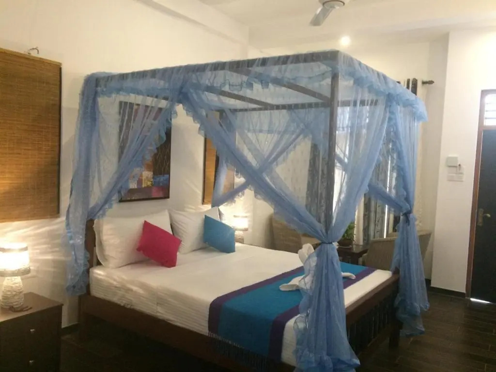 St CLAIRES GREEN Negombo Hotel & Hostels