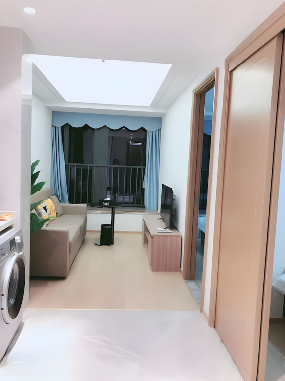 Yazhi Apartment