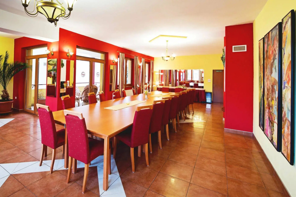 Tavel boutique hotel