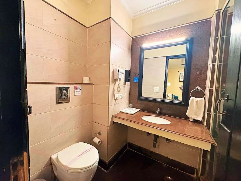 Parkland Chirag Enclave