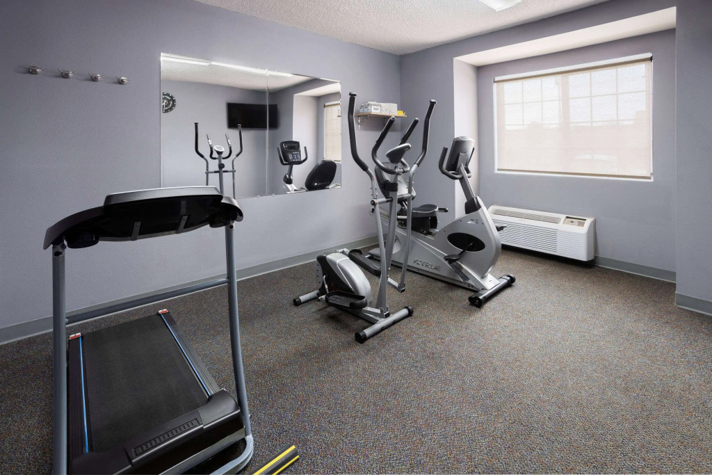 Microtel Inn and Suites Dover
