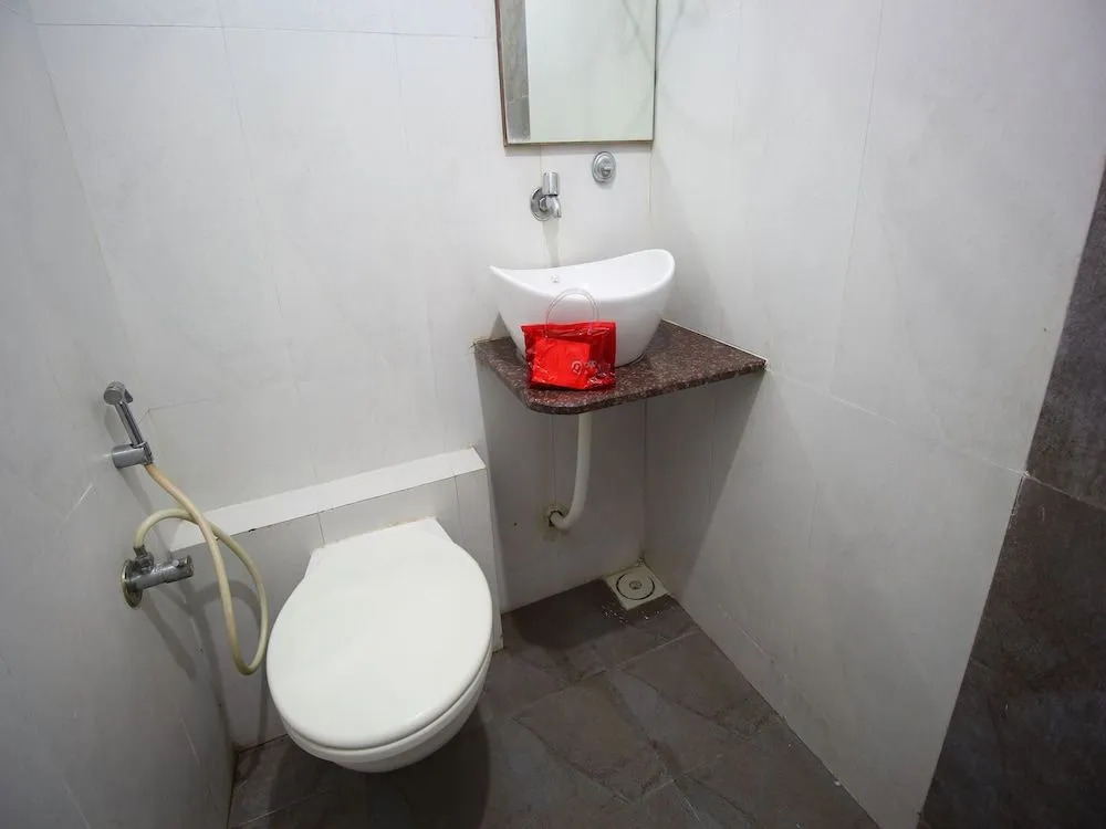 OYO Flagship 2485 Hotel Kalash Inn