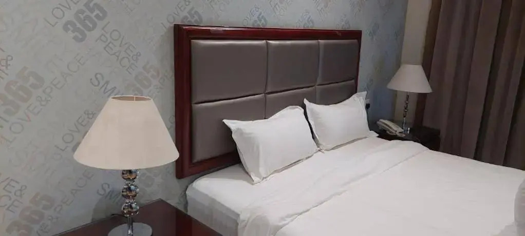 Tola Holiday House Al Rimal