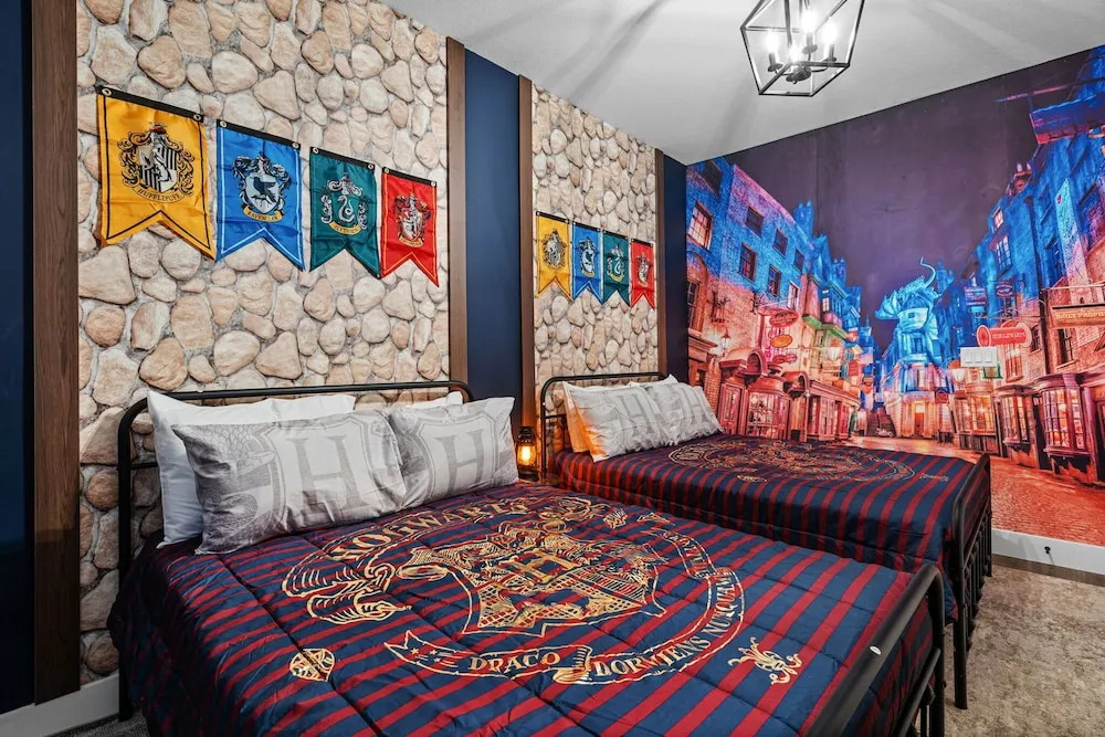 Stylish Home 15 Min to Magic