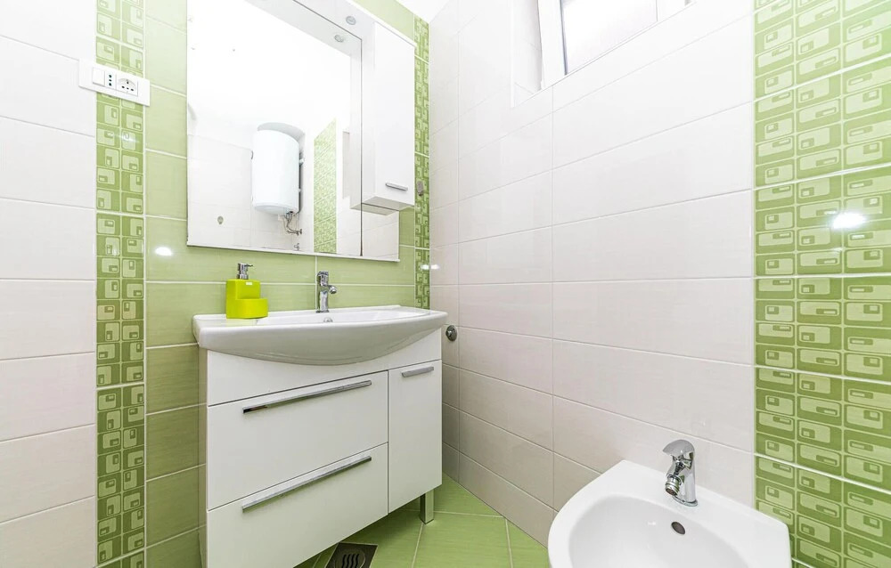 Awesome Home in Vinisce With Outdoor Swimming Pool, Wifi and 5 Bedrooms