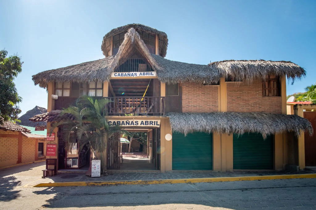 OYO Cabañas Abril, Mazunte
