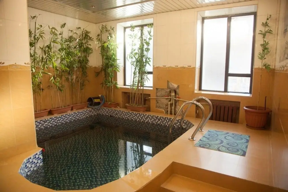 SelenaStar Hotel