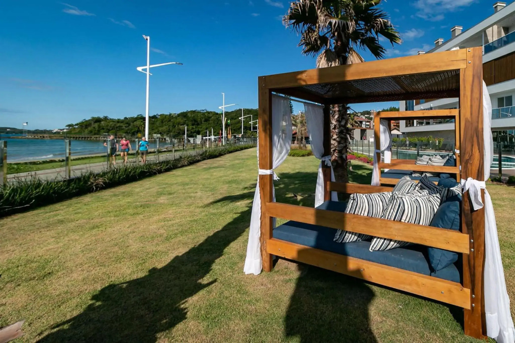 Solar do Atlântico 201 - Condomínio Frente Mar - Piscina Climatizada - 2 Suítes - 2 Vagas de Garagem