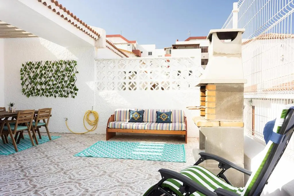 194 TINERFE Sunshine Holiday Home by Sunkeyrents