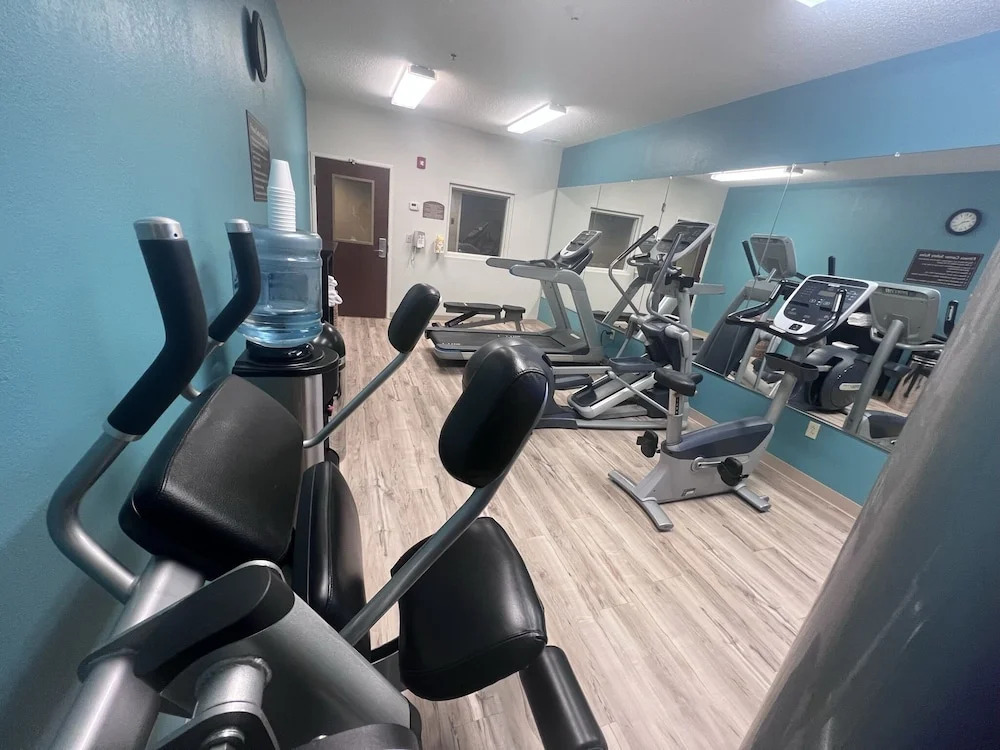 Microtel Inn & Suites by Wyndham Steubenville