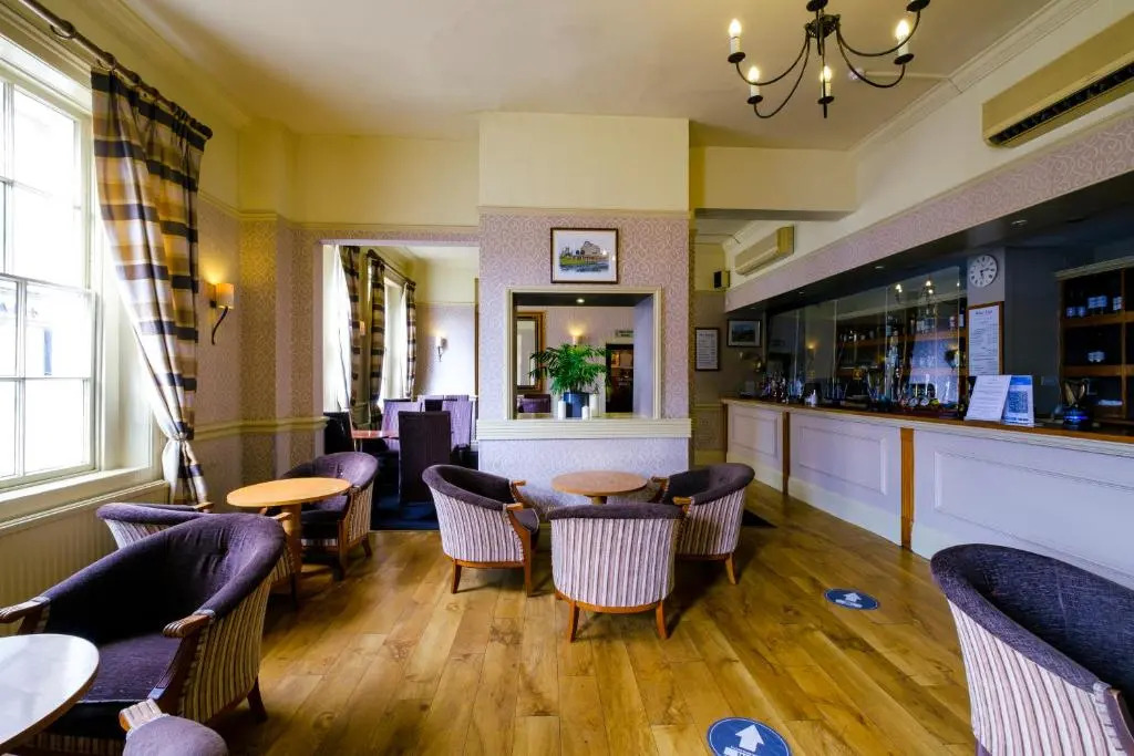 Royal Hotel