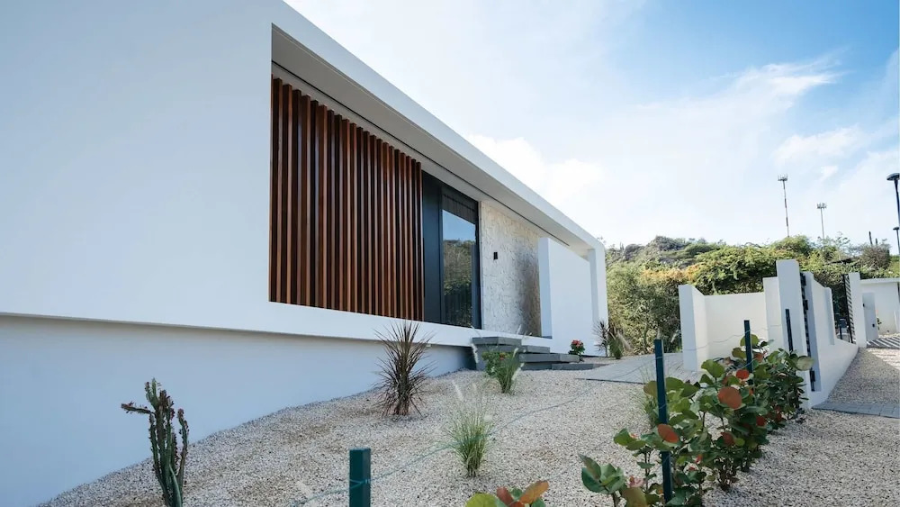 Villa Solara Cove Modern Design Luxury Nature