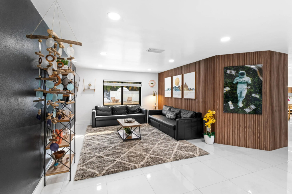 Top Location Villa | Big Terrace+Grill+Billiards