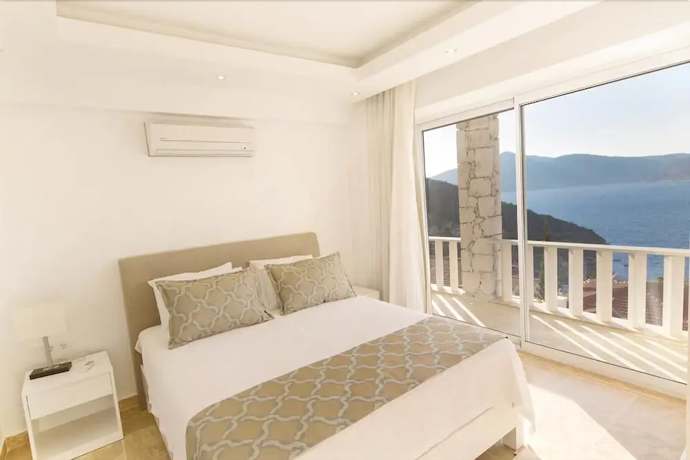 Lux Ketchy Villa , Heatable Infinity pool , Wifi , Sunset in Kalkan