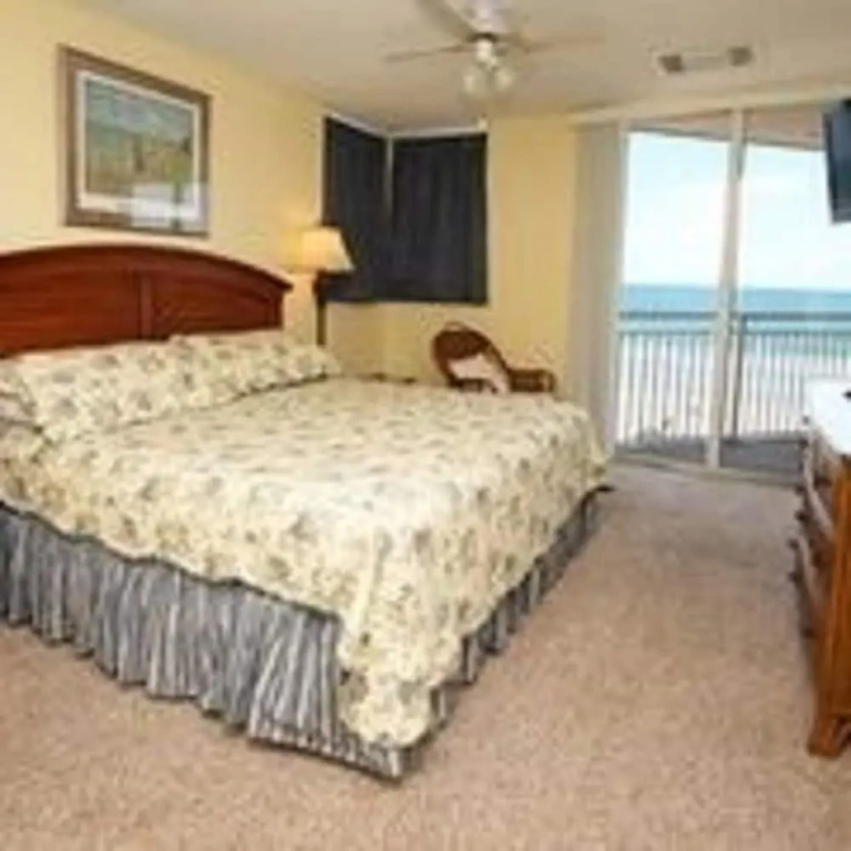 Hyperion Towers by Elliott Beach Rentals