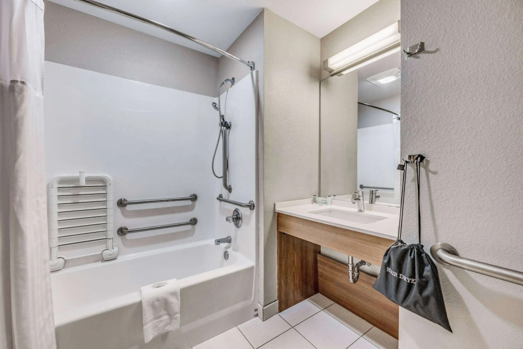 Microtel Inn & Suites by Wyndham Sweetwater