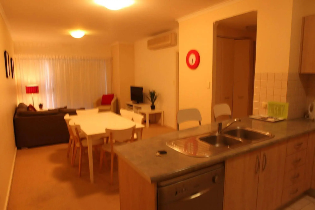 Glenelg Beachside Apartments